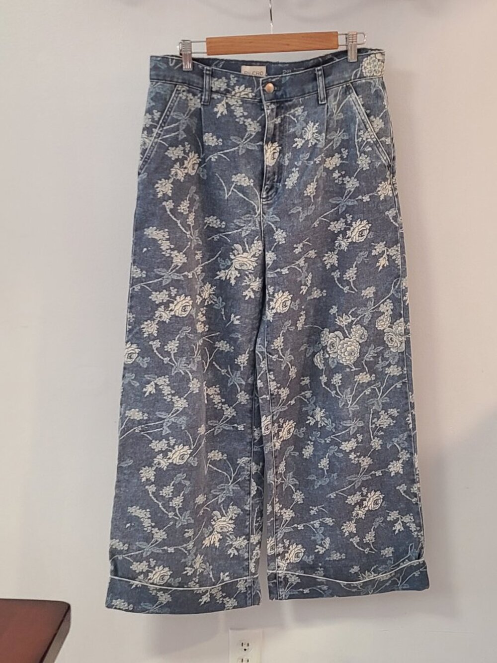 PILCRO Floral Print Jeans - Size 28